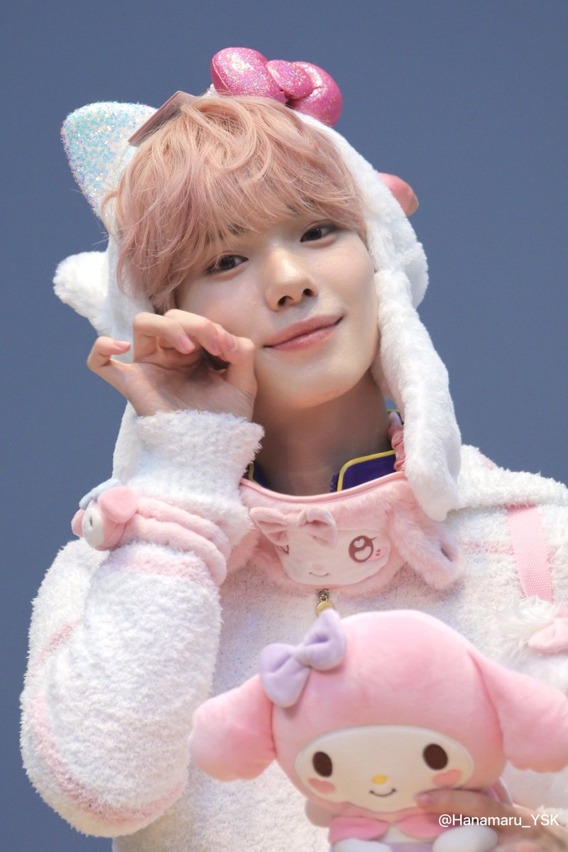 Hanamaru_YSK's tweet photo. 261018 plus chat

ピンク白猫ちゃん🎀

#KO1KEYZ #コイキーズ #코이키즈
#矢田佳暉 #YOSHIKI #요시키 https://t.co/rdHAGcwqnN
