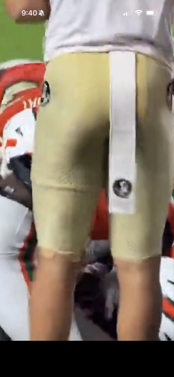 madabseats's tweet photo. @SeminoleKJ No AI here and No FSU Gloves on the ball https://t.co/1i03dp0fhU