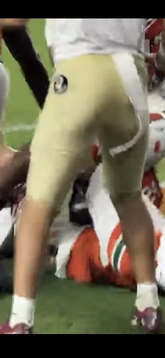 madabseats's tweet photo. @SeminoleKJ No AI here and No FSU Gloves on the ball https://t.co/1i03dp0fhU