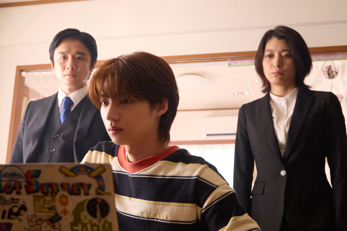 hideandseek_ntv's tweet photo. #ハイドアンドシーク 0秒前の彼女
第3話放送中

紗奈のドライブレコーダーに残っていた映像…
そこに現れた人物とは！？
 TVerにてリアルタイム配信！！
🔗https://t.co/BUxghPzRVW

福士蒼汰
志賀李玖
成海璃子
風間俊介 https://t.co/yAHo9aQC8G
