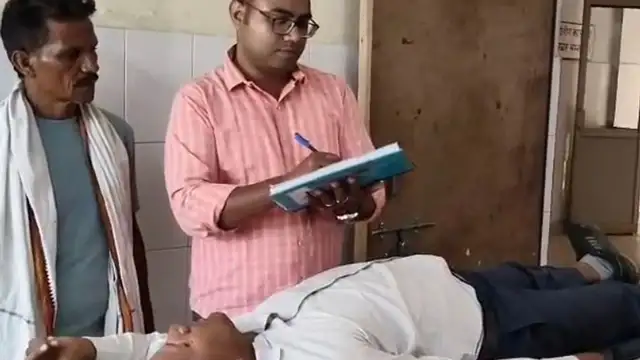 HathrasDigital's tweet photo. सासनी में दो बाइकों की आमने-सामने टक्कर, तीन घायल
रोडवेज बस को ओवरटेक करते वक्त बिगड़ा संतुलन, दो की हालत गंभीर
घायलों को सीएचसी सासनी से बड़े अस्पताल रेफर किया गया
#Hathras #HathrasNews #Sasni #RoadAccident
@hathraspolice @uptrafficpolice @dm_hathras @rangealigarh @Uppolice https://t.co/gw5yZix9P3