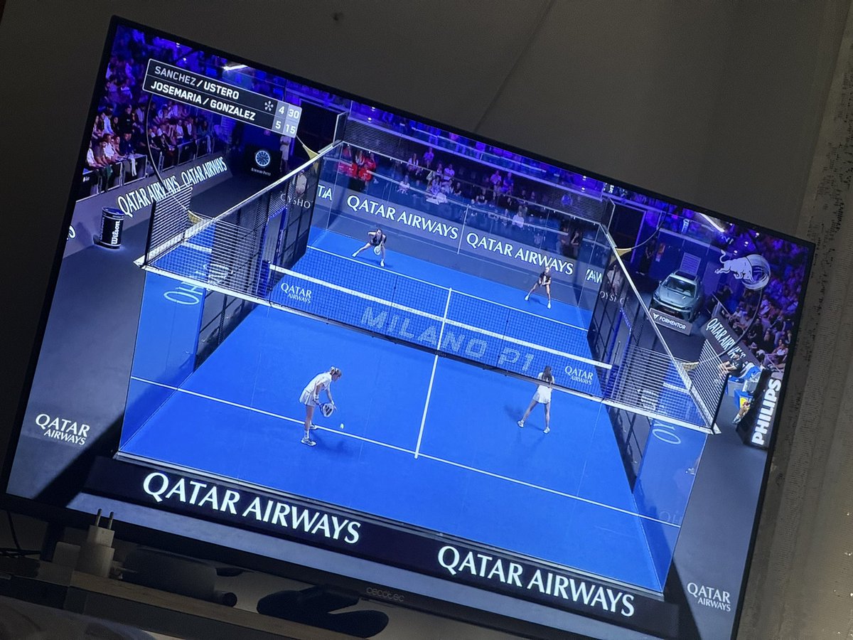 Zick's tweet photo. Domingo de finales de Pádel 😎@premierpadel https://t.co/6cUM1PHKv1