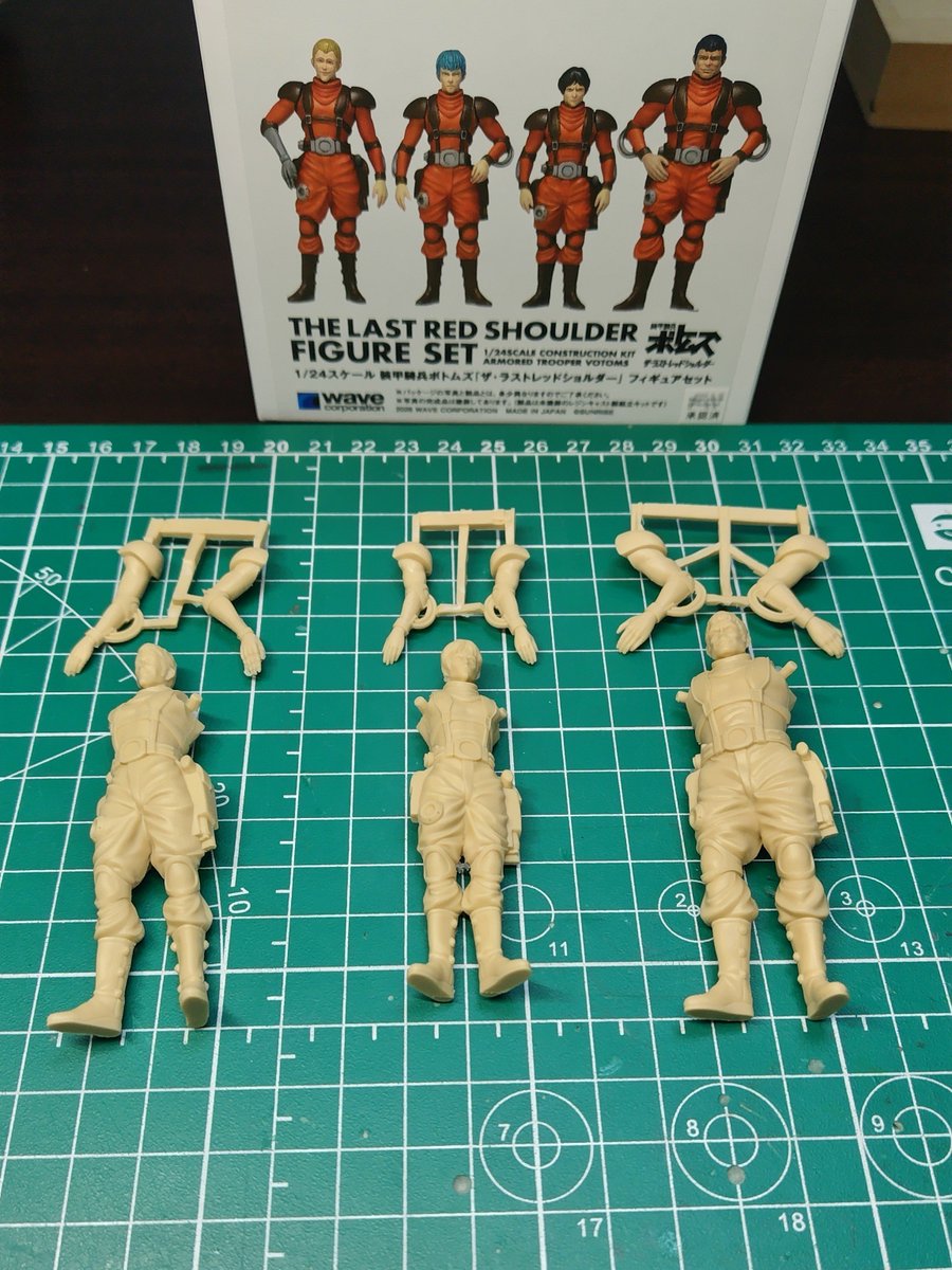 atsushiVotoms's tweet photo. waveさんの1/24キリコ塗りました
ターボカスタムキリコ機と共に飾っときます🤗
仲間達は
いずれそのうちにな😅 https://t.co/TqGCSQ0oJH