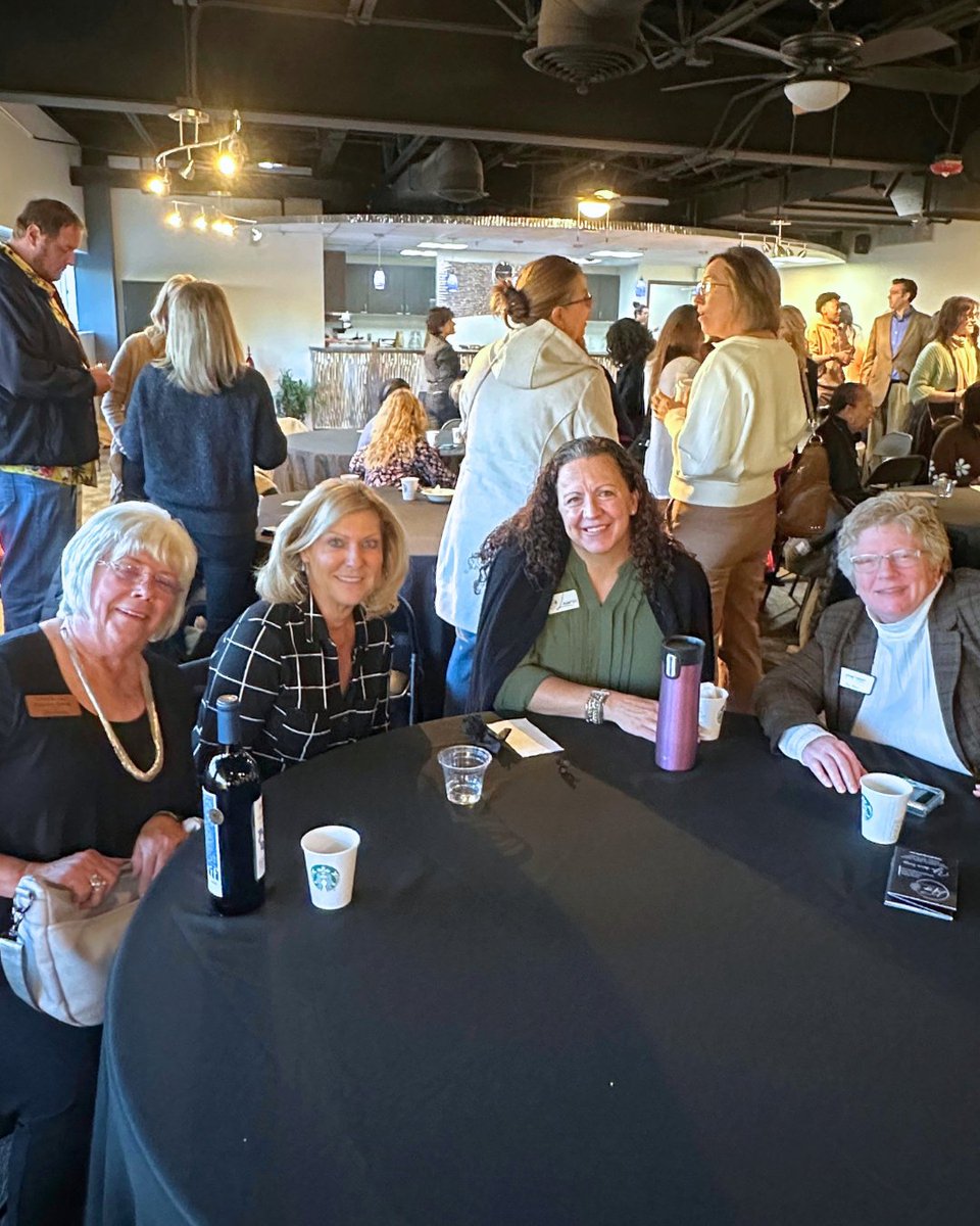 SCWCC's tweet photo. #NationalBusinessWomensWeek begins today, and we are honoring the women across Southern Colorado leading businesses, teams, and communities forward.

To every business woman in our community, thank you for the work you do.

#SCWCC https://t.co/DofAgenlnz