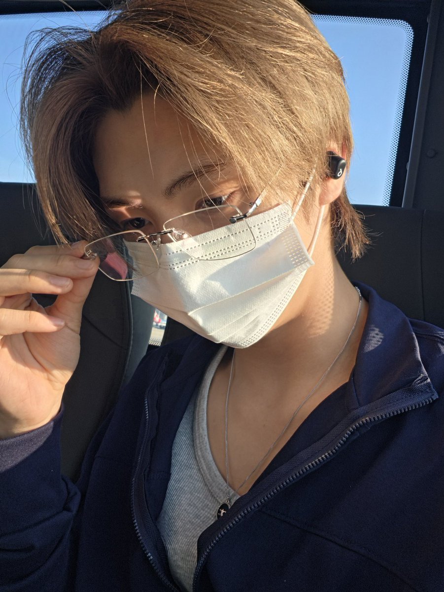 mullk895's tweet photo. 오늘 고??
자자... 아저씨 힘들다 https://t.co/sbHv5tLxn3
