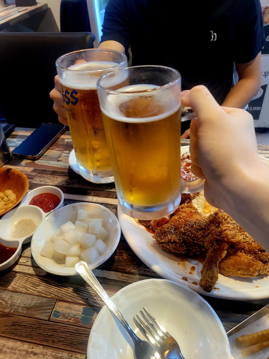 Psychopath_Kaho's tweet photo. 감자국머튽님을뵙습니다 🛐
@manggeonvt https://t.co/WuxOY3YF2F