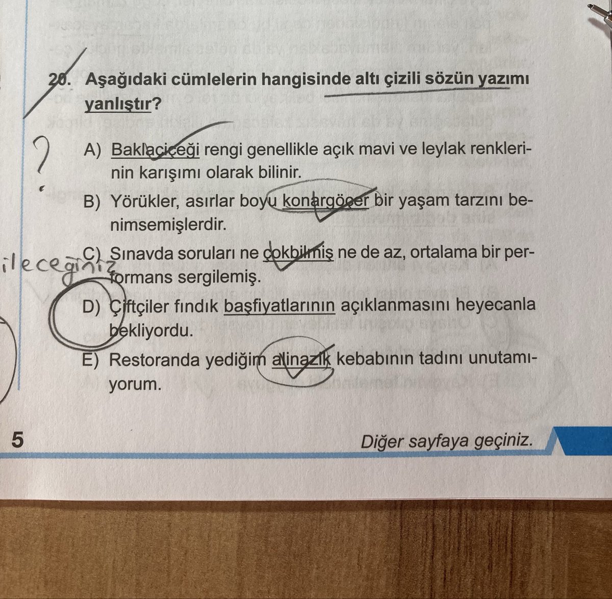 iluvturev's tweet photo. cümleleri tamamen okumadan atlamanın cezasını çekiyorum😇 https://t.co/YWyNNlJsW1