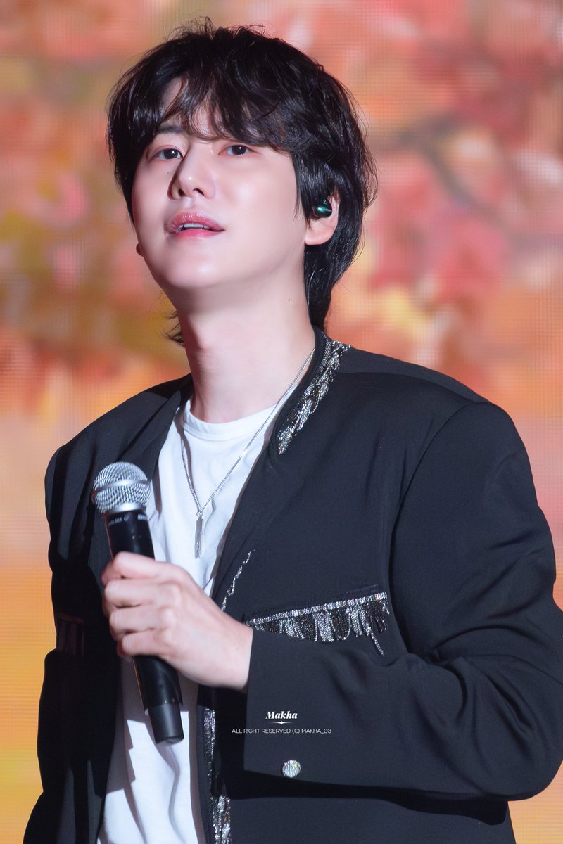 makha_23's tweet photo. 261018 놀 페스티벌
#규현 #KYUHYUN #キュヒョン 

말랑 가을 강아지🍁 https://t.co/pHWMpGGx4h