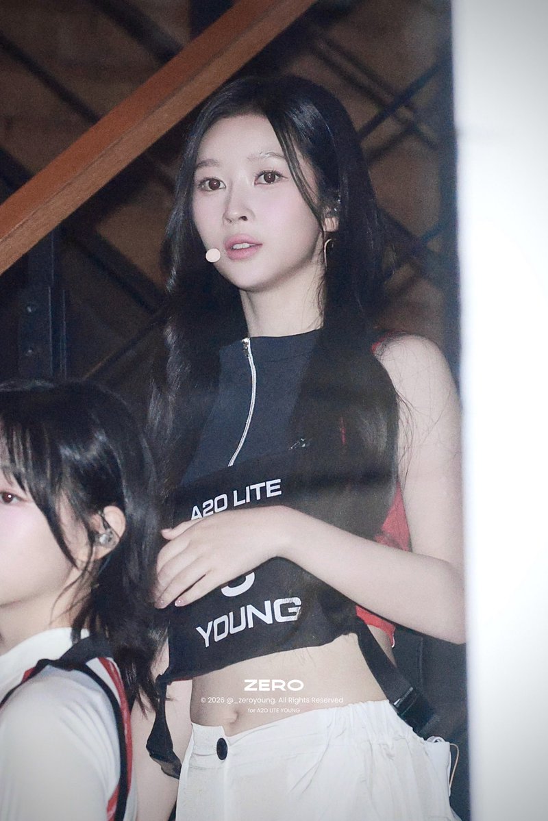 _zeroyoung's tweet photo. 261015 #영 #YOUNG #A2O #A2OLITE https://t.co/C78SdBfWLI