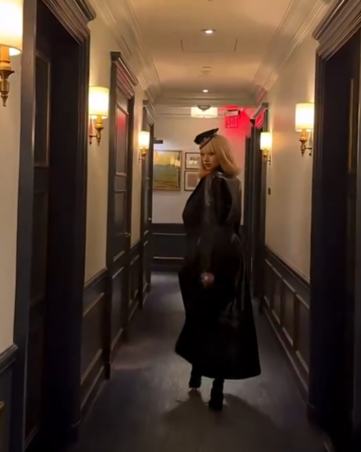 TheePopCore's tweet photo. LISA references the iconic whistle from the movie 'Kill Bill' in the teaser video for her upcoming single “Tarantino.” https://t.co/vZ8tltbpmQ