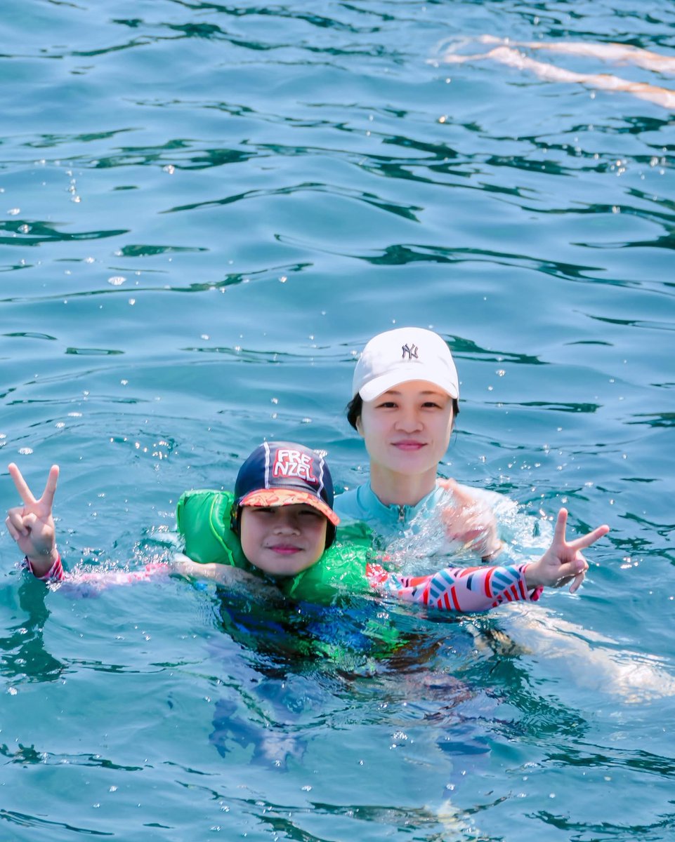Raiden_Er's tweet photo. Dive into Phu Quoc’s crystal-clear waters, explore vibrant coral reefs, and make unforgettable memories at sea. https://t.co/SngysuZpEn