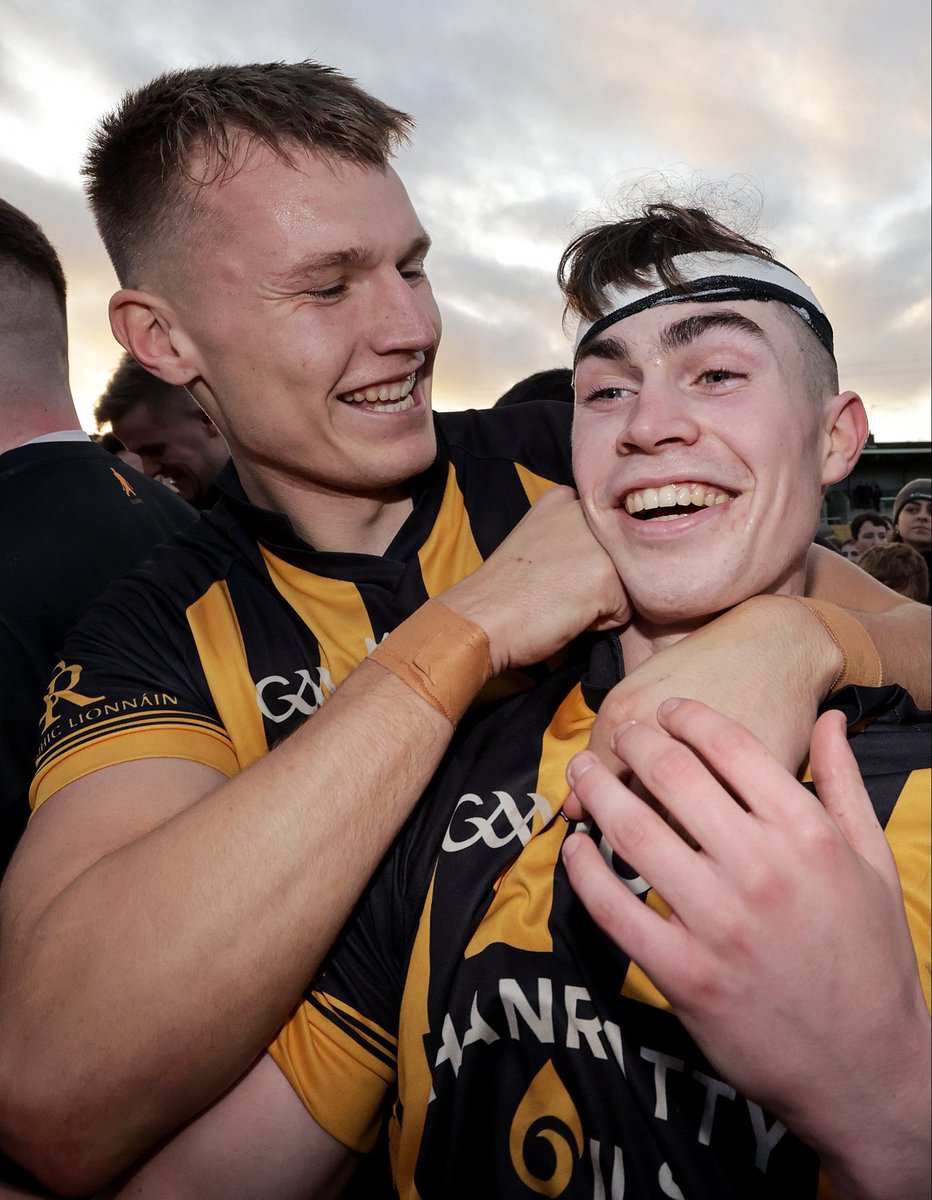 Score_Beo's tweet photo. 🗣️”I know he’ll be a proud man up there today. That was for him.”
— Rían O’Neill speaking on Caolán Finnegan following Crossmaglen Rangers’ Armagh SFC final win.

🎤[@smallerfishgaa] https://t.co/cEjx2NhGh8
