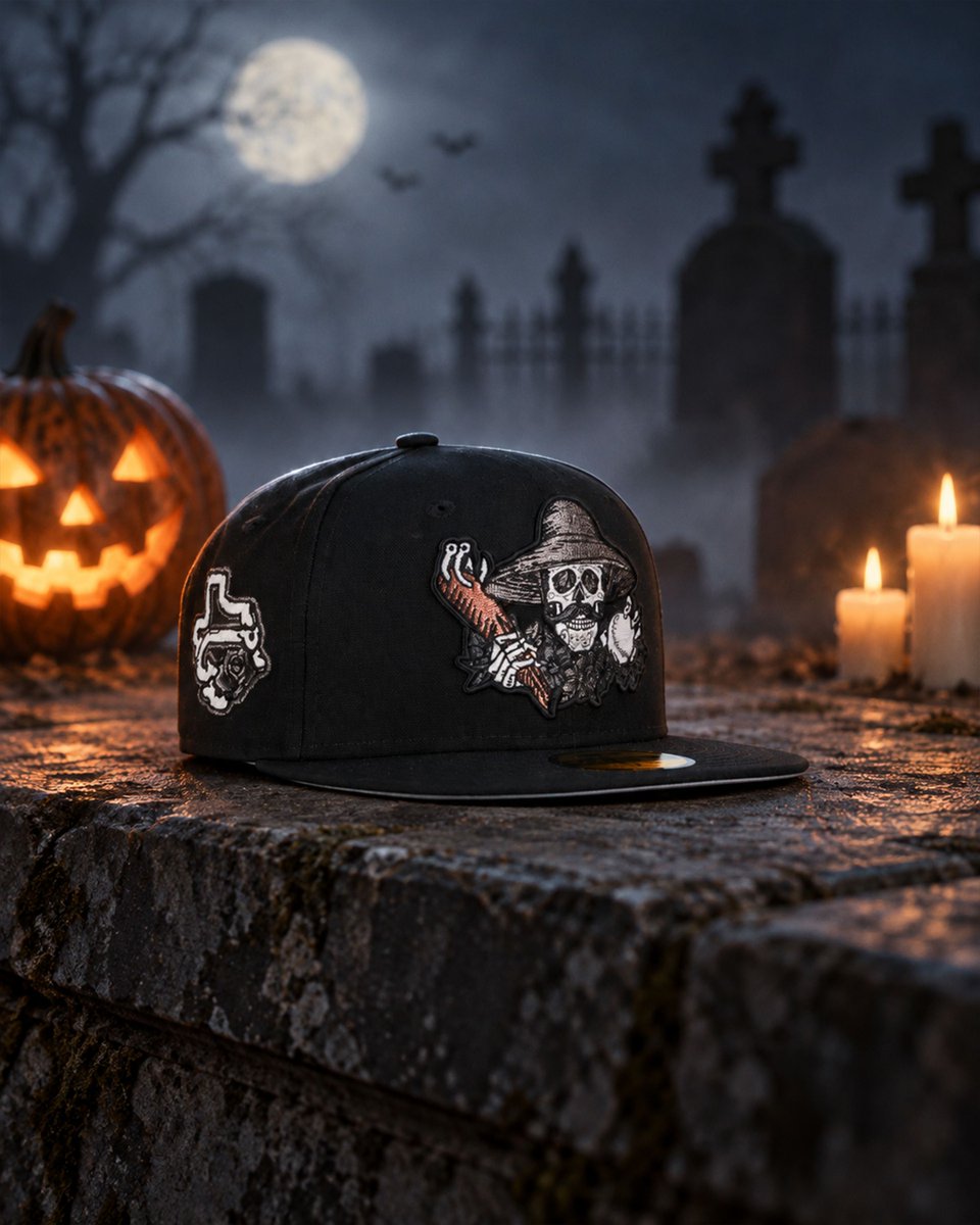 TopperzStore's tweet photo. SUNDAY SPECIAL 🚨💀 NOW ONLINE 

This Corpus Christi Hooks New Era 59FIFTY fitted is built from black canvas, with a sugar-skull slugger front logo in a sombrero and a Texas side patch.

Limited stock only. https://t.co/BkyxXFOzN8