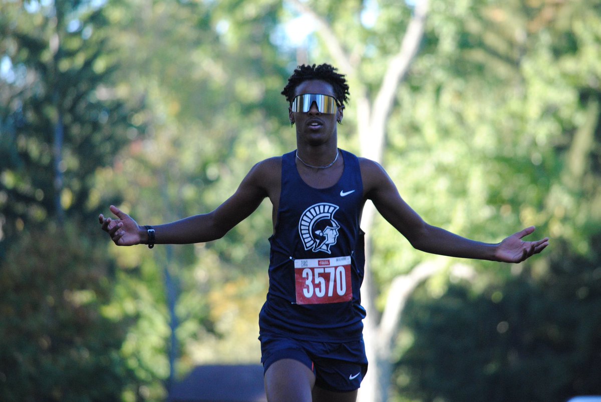 SWBLSPORTS's tweet photo. GALLERY | 2026 Boys SWBL Cross Country Championships at Eaton’s Fort St. Clair Park https://t.co/r0XxUtQh9R https://t.co/PcdeLnEjR6