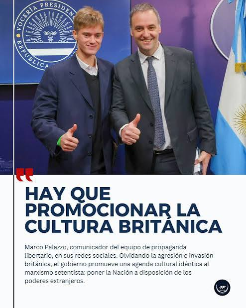 Renata350698471's tweet photo. Es un mamarracho este  sujeto. Por eso es liberal libertario de la escuela austríaca de economía.☺️jijiji https://t.co/sUWdADQCoY https://t.co/T1HBhQnkHx