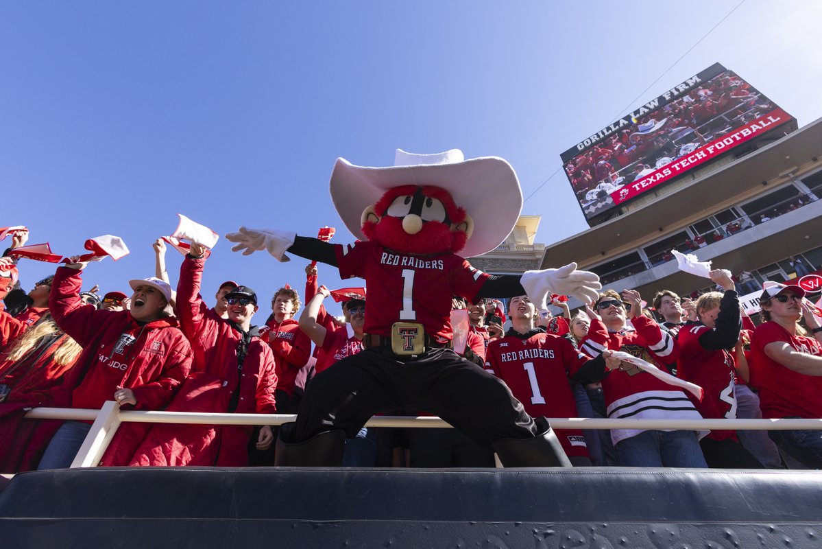 TexasTech's tweet photo. Frames from a happy Homecoming ☺️ https://t.co/NJwCiNrn07