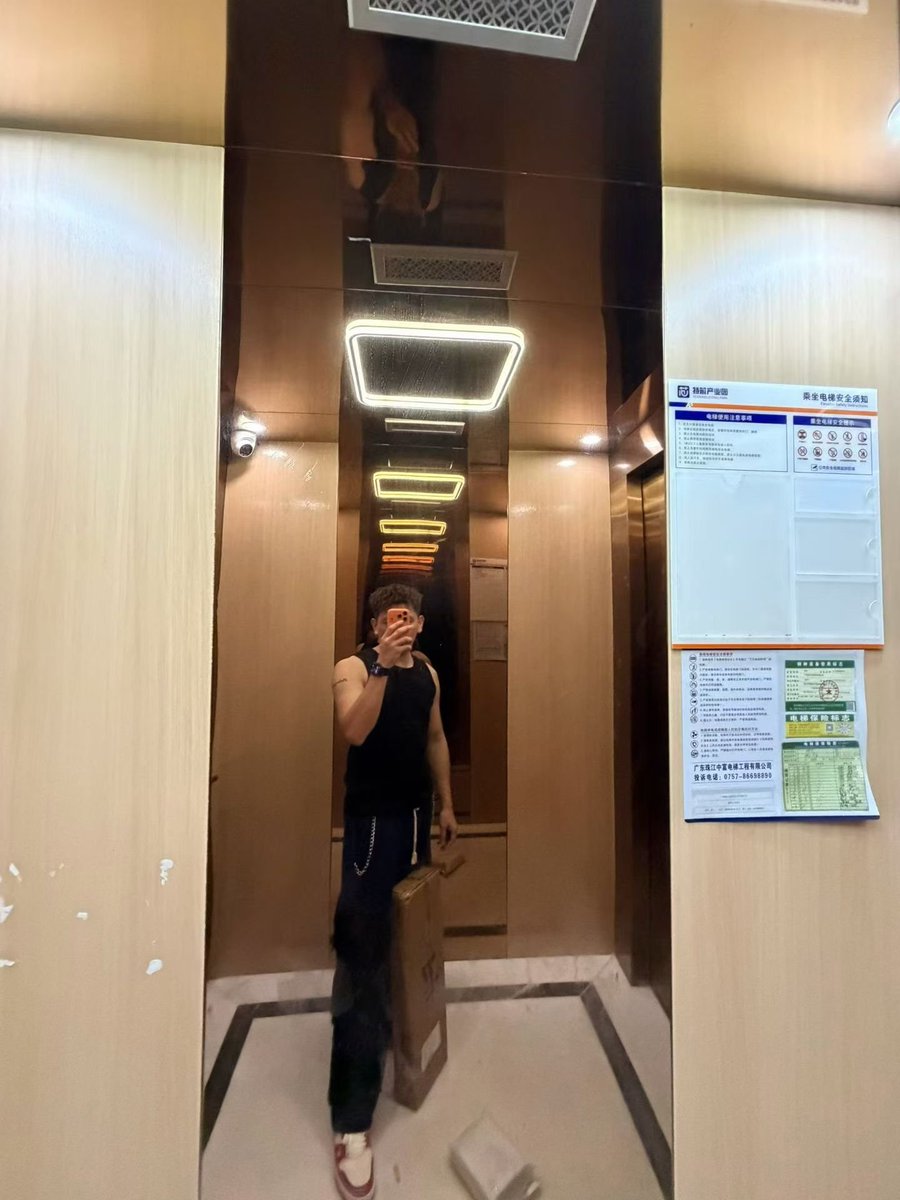 JasonYJwu's tweet photo. @tomzhanghui 年龄 27
• 身高 178cm 72 公斤 薄肌男孩
  老二 勃起 17-19 公分 骗人下面烂掉
• 学历 初中
• 职业 创业
• 爱好 看电影游泳健身 
•原因 没有日过白虎逼 https://t.co/kDTnsFBd0J
