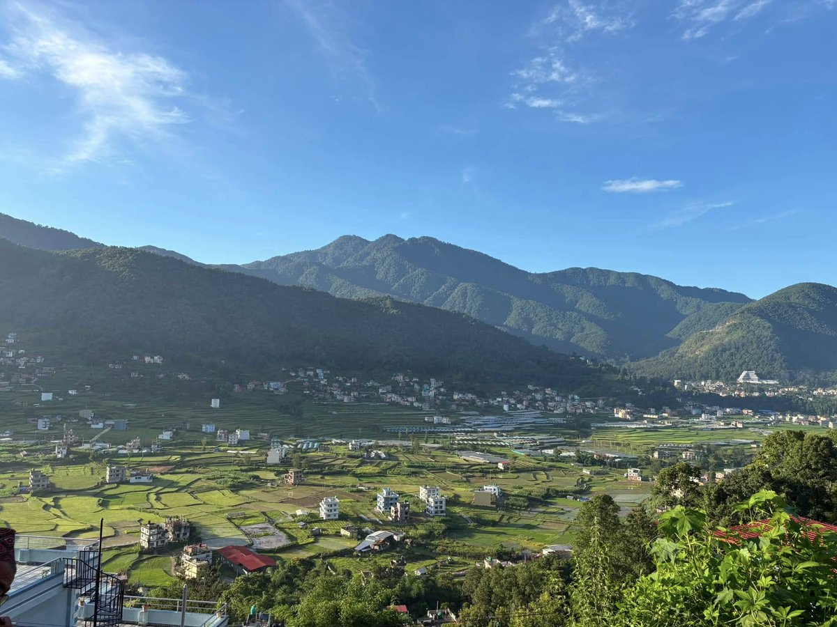PaolaSlc's tweet photo. Morning view of Fulchwoki and the surrounding landscape from Bishankhu Narayan Temple. https://t.co/2QSikIgWDq