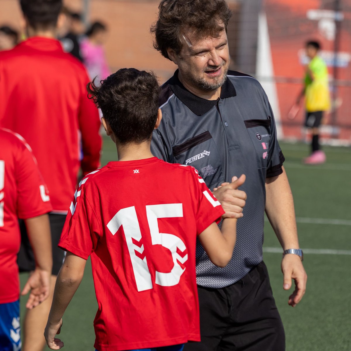 ATCHospitalense's tweet photo. 🎉⚽ 𝟱𝟬 𝗔𝗡𝗬𝗦 𝗝𝗢𝗖𝗦 𝗘𝗦𝗖𝗢𝗟𝗔𝗥𝗦 🏆

#ATCHospitalense #LHospitalet 🔴 https://t.co/c9BJBQHV9j