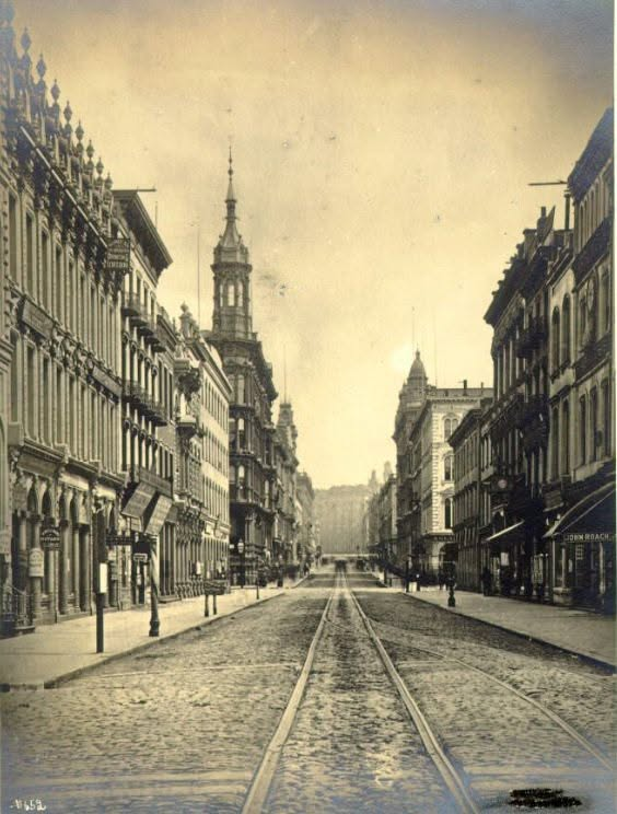 andreas_nigbur's tweet photo. 1/2
Here are some images of San Francisco, just 30 years (or less) after its founding as a gold-rush town. Does this look to you like a new city established by gold prospectors?😉 https://t.co/2jxtPxTw80