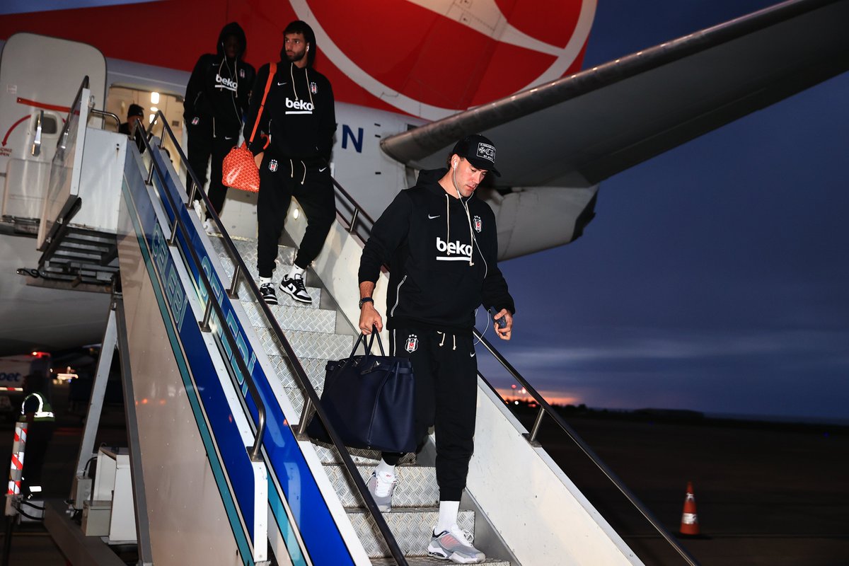Besiktas's tweet photo. 🦅 Beşiktaşımız Trabzon’da!

Karayolu ulaşım sponsorumuz @temsaturkiye Trabzon’da da yanımızda. https://t.co/4zOuJBJwJG