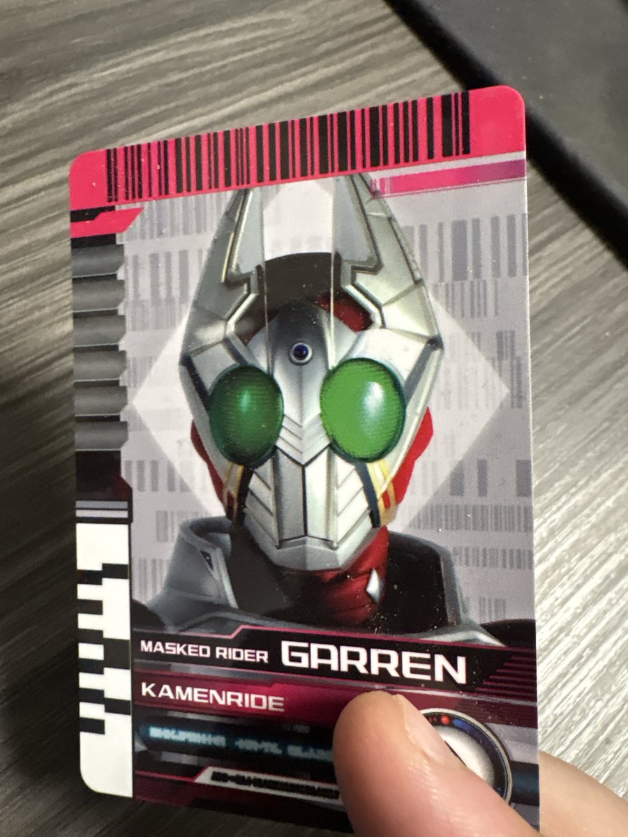 kanra_kaiminch's tweet photo. なぜか手元にシリーズ
#SFXLIVE https://t.co/V443akn5EQ