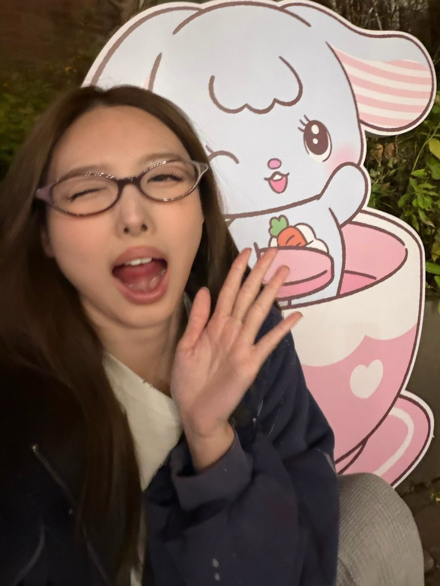 songblingbling's tweet photo. THIS IS MY ONE VALID VOTE FOR DAY 8 #2026MAMAVOTE #TWICE https://t.co/FmfvWkHMpB