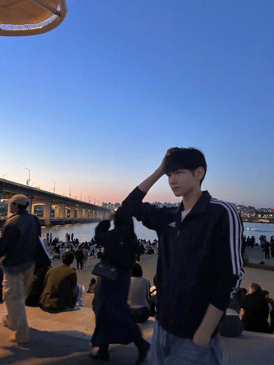 huumnyam's tweet photo. 와 김지후 남고딩 ㅁㅊ나... ;; https://t.co/yR6RTDBJsj