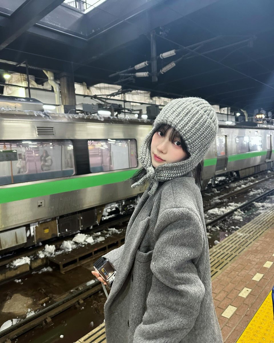 nellbluu tweet picture