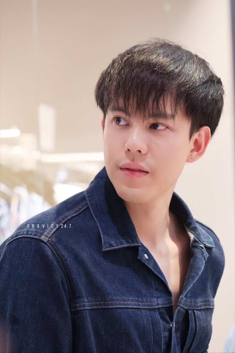 gravity24's tweet photo. ผมไม่ได้ติดแอค 😏 #tongsudjinda10
#MelodyOfLife17 

@tongsudjinda10 https://t.co/wuerHaIXco