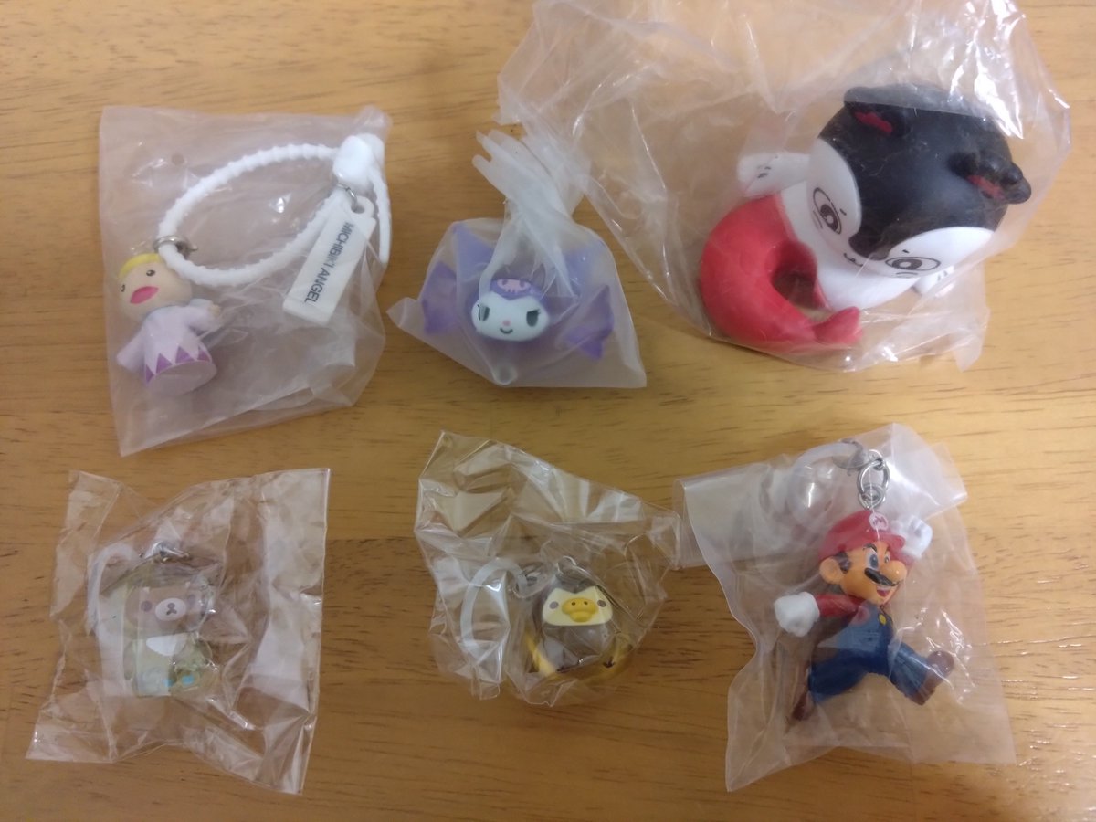 bento__Bento's tweet photo. [交換] ちいかわデスクトップフィギュア
リラックマ きょうりゅう着ぐるみフィギア　サンリオ キャンディチャーム スーパーマリオ ドラえもんカーナビ めじるし 

譲) 画像1

求)画像 2

郵送でのお取引
セイレーンとの交換の場合比率違い優先
検索からでもお気軽にお声掛け下さい！ https://t.co/HiMWDakbvx