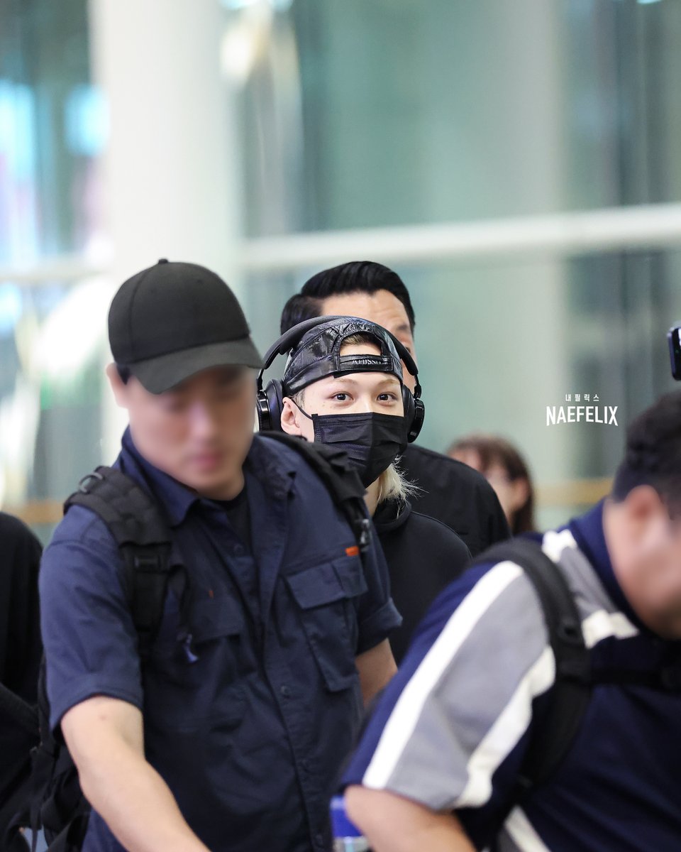 NAE_FELIX's tweet photo. ✔️261018 인천국제공항 입국 🛬

👥🐥💕 📹📷📱👥

#2026MAMAVOTE #StrayKids

#straykids #스트레이키즈 #felix #필릭스 #yongbok #용복 #NAEFELIX #내필릭스 https://t.co/Vepevhzi2w