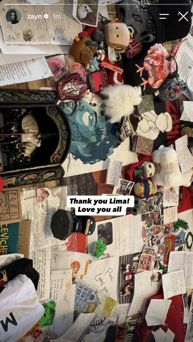 ZaynReport's tweet photo. “Thank you Lima! Love you all” — Zayn sharing the gifts he received from ZQUAD in Peru! 🤍🇵🇪 https://t.co/K7FYMLk5Jv