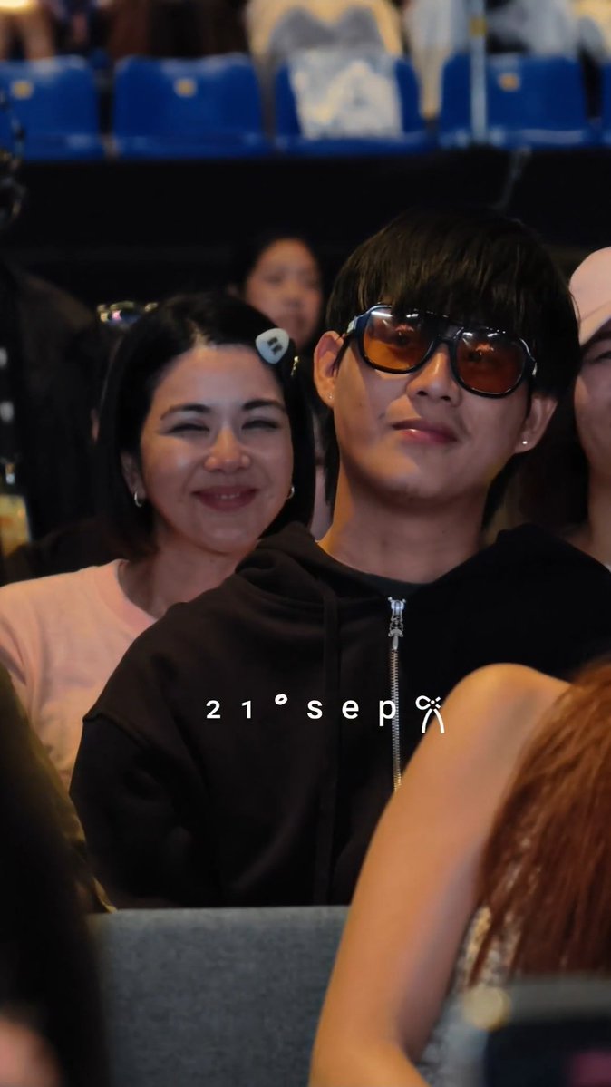 ecalost's tweet photo. พี่ถามีแว้บที่รู้สึกเสียดายบ้างไหมวะ กุเสียดายแทนมากอะ https://t.co/5kaWhDh3a6