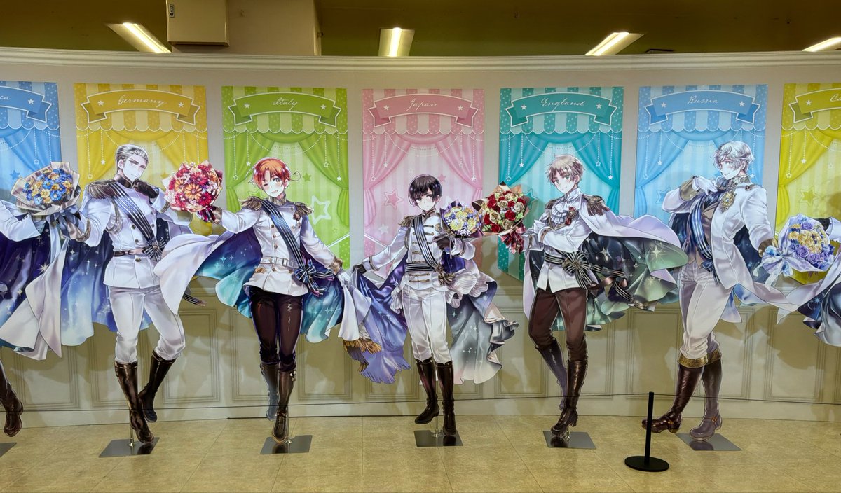 LyraJuly's tweet photo. このスタンディパネルの何が最高かって？
ダイカットの縁取りがないところさ！！！！ https://t.co/hGO8hJ5ipe