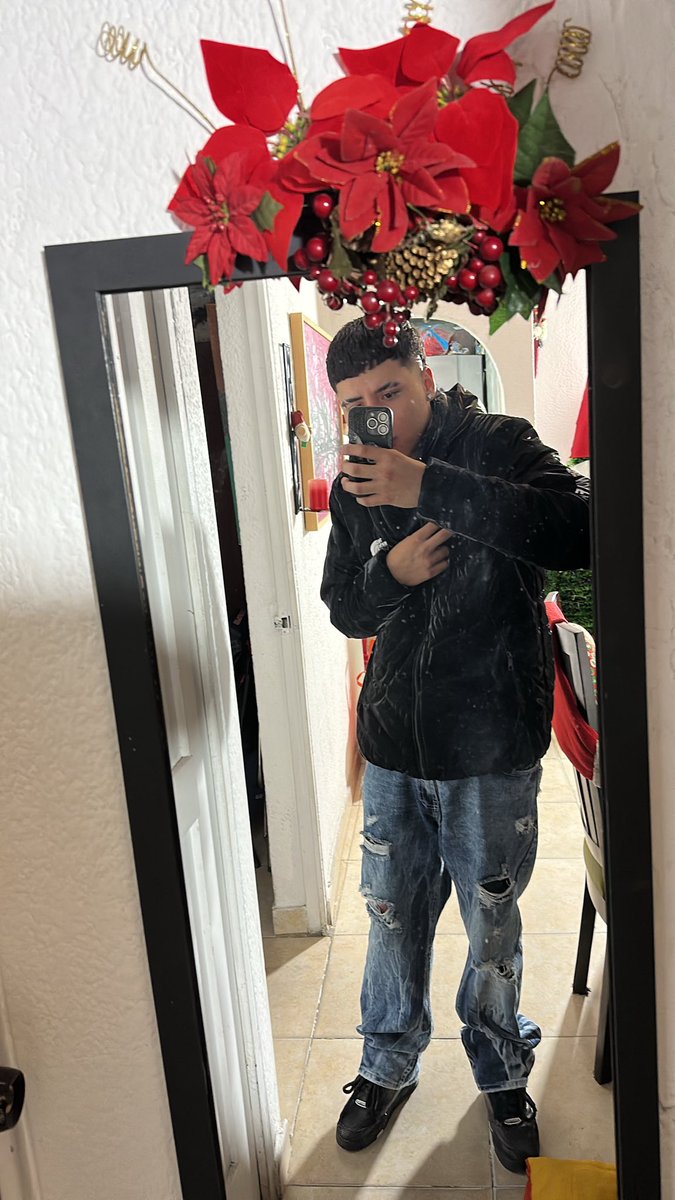 Cml_aio3's tweet photo. +18 💸📥 charlenme https://t.co/4fq0FPmG2u