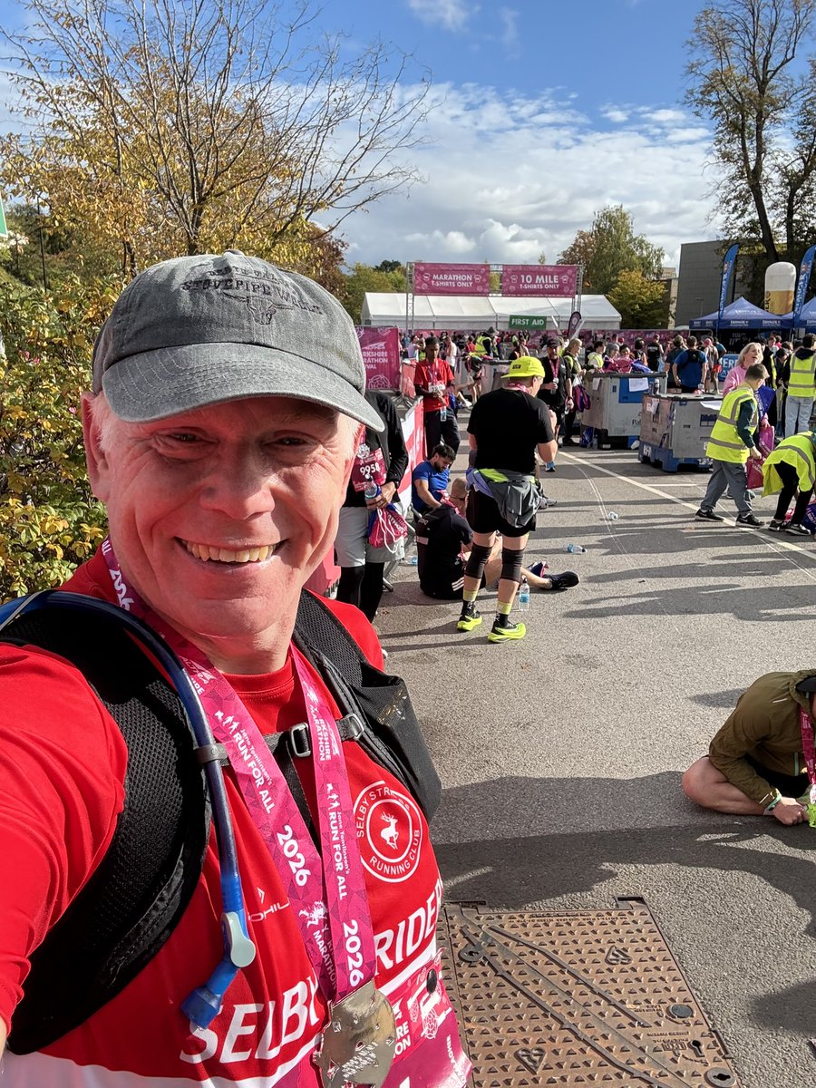steven23gall's tweet photo. What a day! Loved the York marathon and smashed my predicted gold time by getting 4.06!! So pleased @RunComPod great to see @SStrath58072 at the start, who smashed it too!! That hill at the end though!! 😅🙌👏👏👏 https://t.co/ck838LhCtj