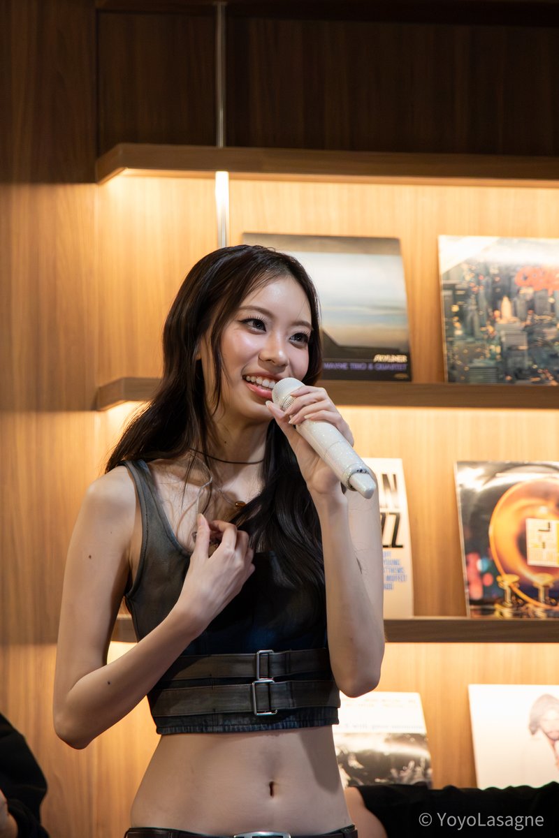 Solrinz's tweet photo. Mood &amp; Tone เพลงกับสถานที่เข้ากันมากกก ฟังเพลินๆ 1 ชั่วโมงผ่านไปไวมากฮะ

"What A Small Tour with Praesun" at ROWOR Cafe &amp; Wine Bar - Sathorn 18-Oct-2026

#Praesun
#kiddorecords https://t.co/dYgXWrGdAI