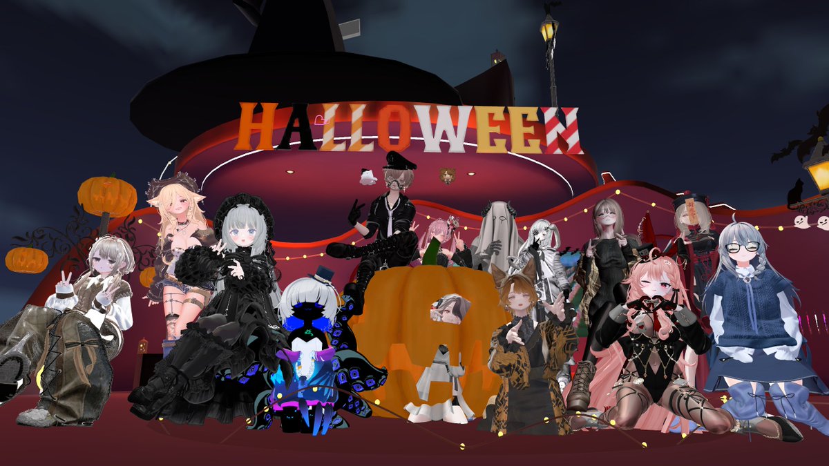 bochi_vrc's tweet photo. #bar_roost ハロウィンパーティーに来てくれたみんな、本当にありがとう🎃

今月のために準備したワールドと仮装、楽しんでもらえたみたいでよかった👻

初めてうちのバーに来てくれた人も、いつものみんなも、ほんとにありがとう！

来月からの通常営業も顔を見せてくれたら嬉しいな🕊️

イノリ https://t.co/rI9DVFrc7D