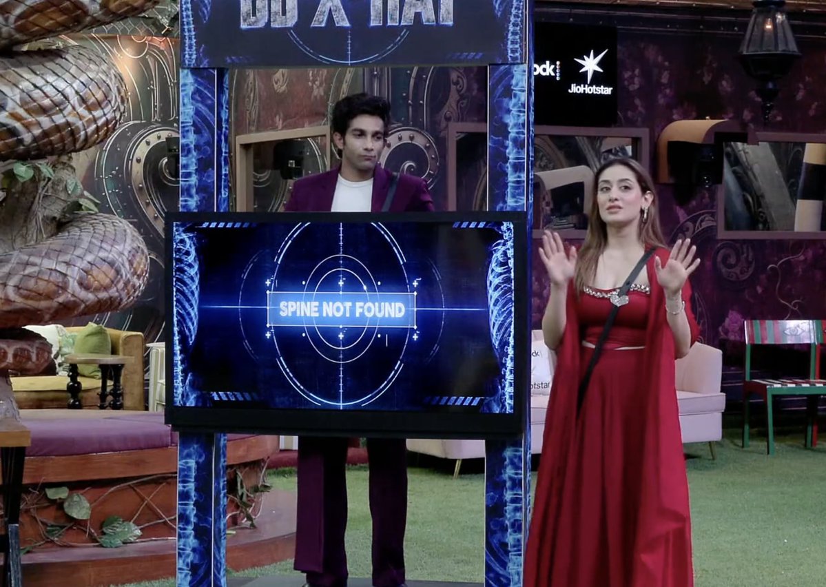 beingrachit_'s tweet photo. uditi feels aman is spineless
kya ladki aur kya dost hai bhai ye uditi 😭
#BiggBoss20 https://t.co/e4bSCkYY1a