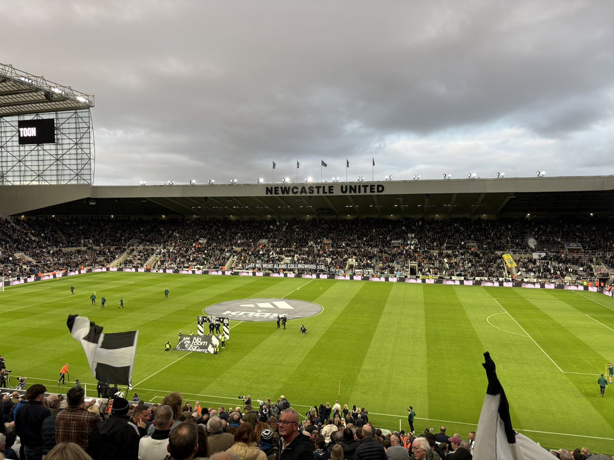 NUFCProgrammes's tweet photo. Good Afternoon one and all
Sorry there’s been no Programme of the Day over the weekend Been up in Newcastle for the match with family saying our fair well to dad. https://t.co/9Tle2BE9Tr