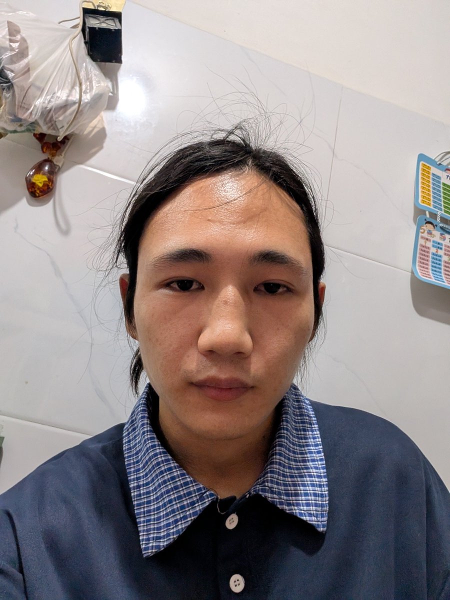 wfcctv's tweet photo. @elonmusk Elon Musk, please give me $1 million, I'm working on room temperature superconductors, https://t.co/swb6BjICE1