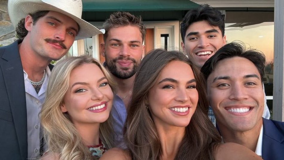 Braylon19765623's tweet photo. there’s an alternate universe where this is the final 6 of bb27 https://t.co/1KuQUchleR