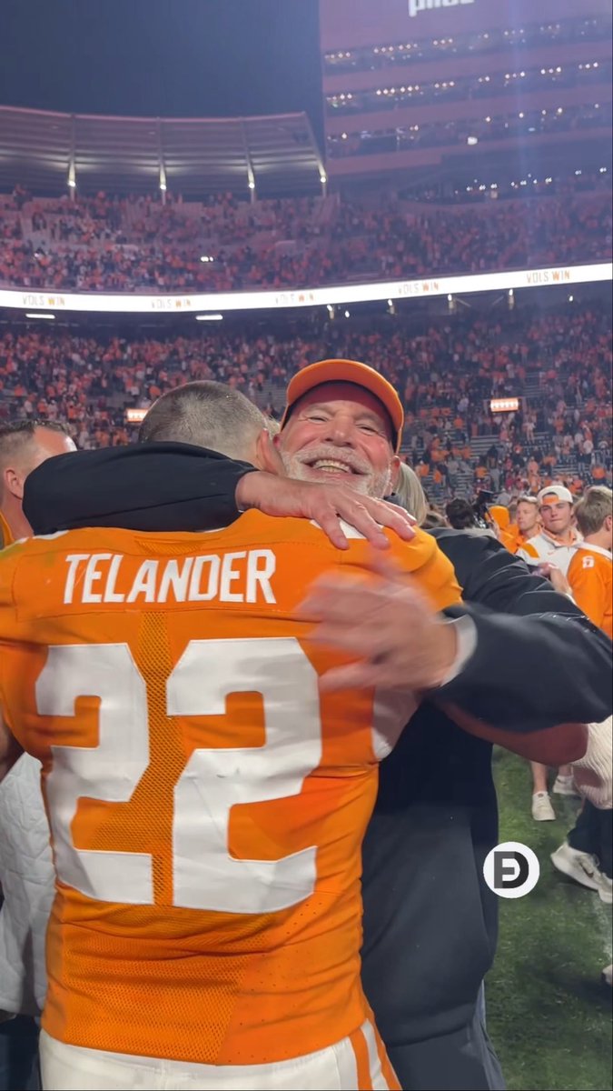 PaigeDauerFDP's tweet photo. Jim Knowles before and after the #Vols beat Bama! https://t.co/oSWRpUAtFt