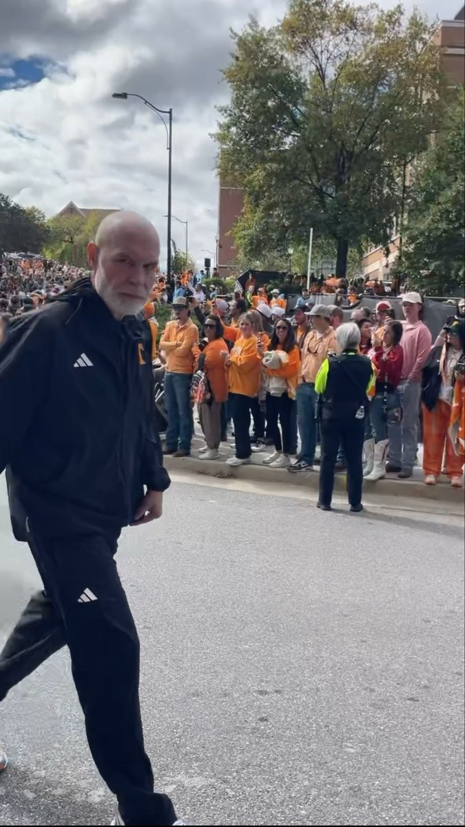 PaigeDauerFDP's tweet photo. Jim Knowles before and after the #Vols beat Bama! https://t.co/oSWRpUAtFt