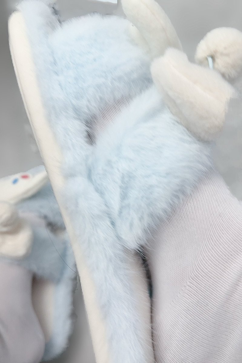 8663_2890's tweet photo. 给你们看下最近被报销了18次的拖鞋吧～ https://t.co/8sKGBV6Tae