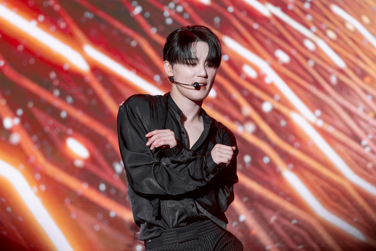 1215_hyun's tweet photo. 261018 💘 #김준수 #시아준수 #XIA https://t.co/0tIE6Re8bo