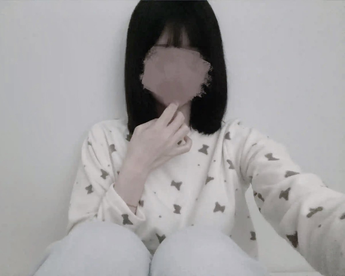 nini_nini_b's tweet photo. Lサイズ買ったのに袖短い、、、（ ;  ; ） https://t.co/x3RmBcah5g