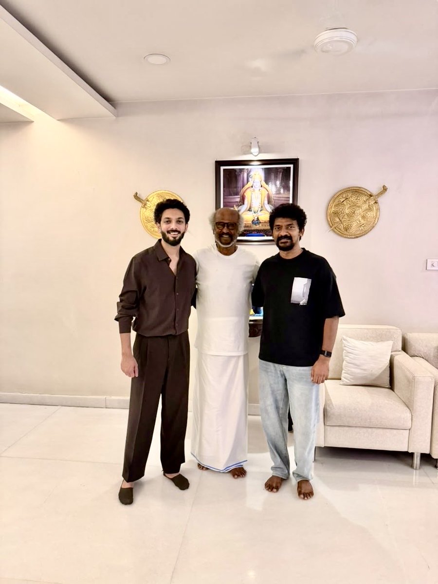 thondankani's tweet photo. அடி தூள் தலைவா 🔥🔥🔥🔥🔥🔥🔥🔥🔥🔥🔥🔥🔥SUPER STAR DAAAAA💪💪💪💪💪💪💪💪💪💪💪💪மூர்த்தி மாப்ளே❤️❤️❤️❤️❤️❤️❤️ https://t.co/u5DPrRpC2I