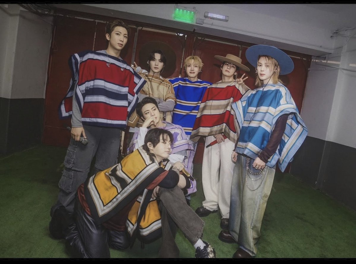 saniyachopy47u's tweet photo. I vote #BTS for Fan's Choice Male at #2026MAMAVOTE https://t.co/ZWWYmXcZ5P